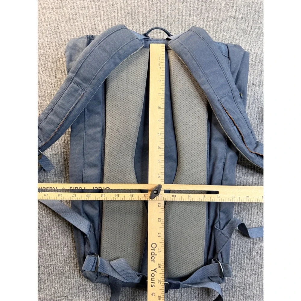 The North Face Thresher Hydration Pack Backpack Blue Grey Hiking Biking Tactical
